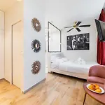 Studio lumineux et moderne proche du metro - 2P