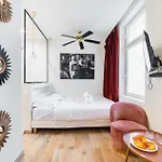 Studio lumineux et moderne proche du metro - 2P